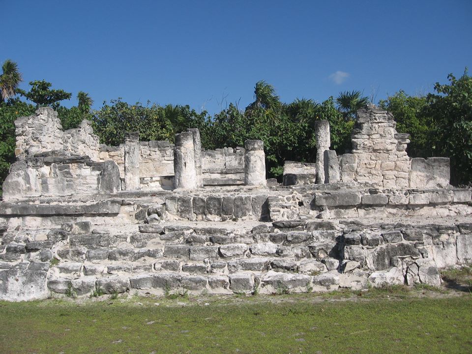 mayan ruins near cancun